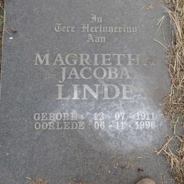 LINDE Magrietha Jacoba 1911-1996