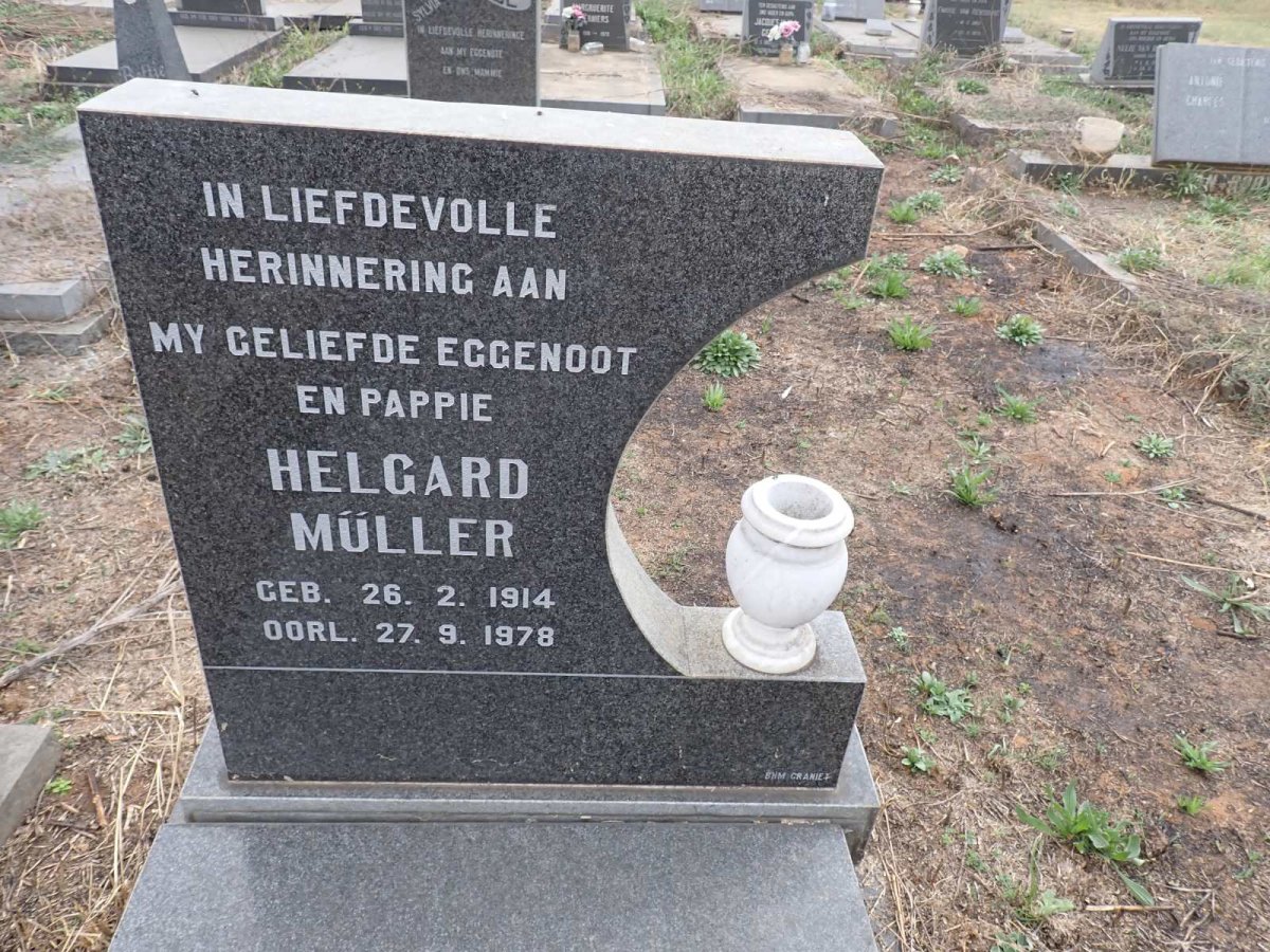 MULLER Helgard 1914-1978