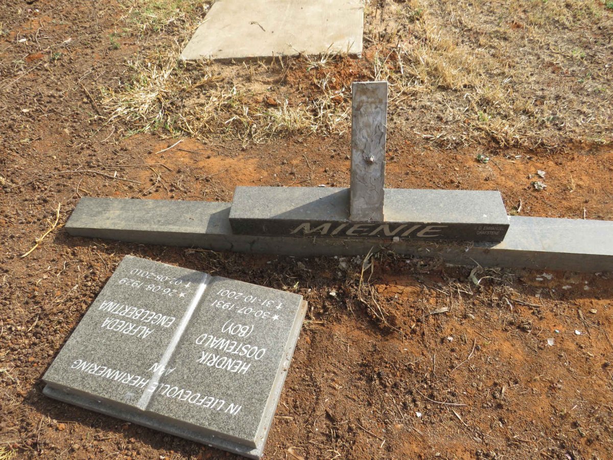 MIENIE Hendrik Oostewald 1931-2001 & Alfrieda Engelbertina 1929-2010