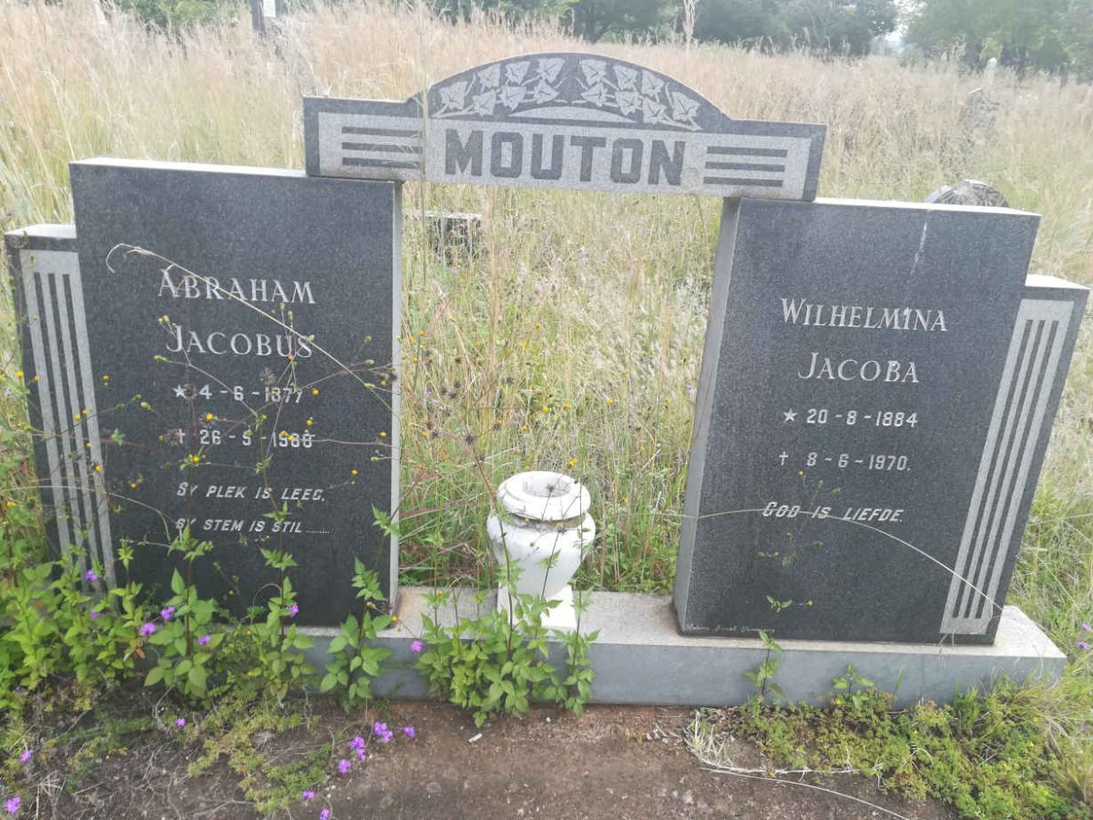 MOUTON Abraham Jacobus 1877-1968 &amp; Wilhelmina Jacoba 1884-1970