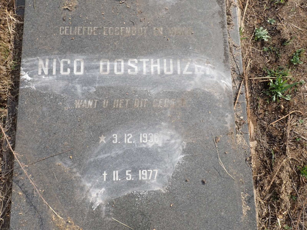 OOSTHUIZEN Nico 1936-1977