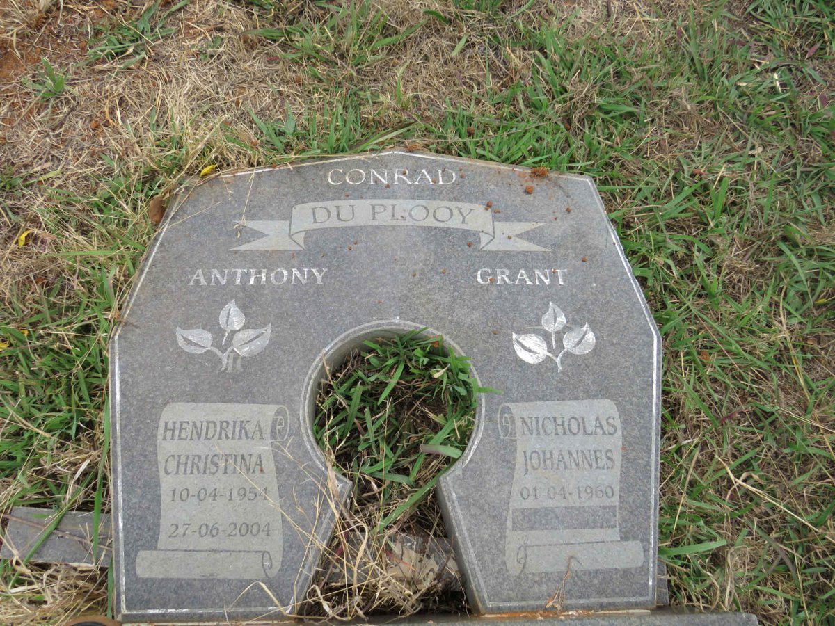 PLOOY Nicholas Johannes, du 1960- & Hendrika Christina 1954-2004