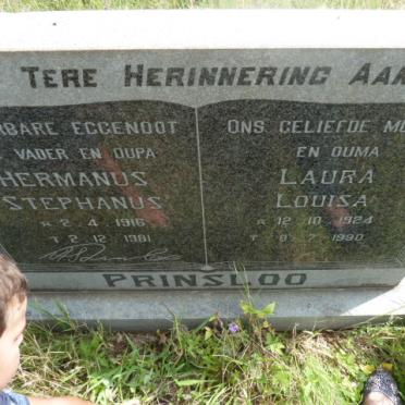 PRINSLOO Hermanus Stephanus 1916-1981 &amp; Laura Louisa 1924-1990