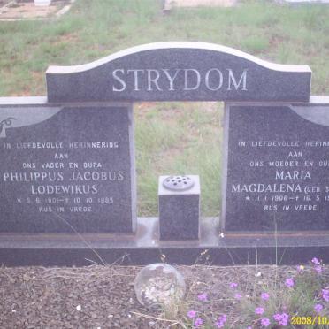STRYDOM Philippus Jacobus Lodewikus 1901-1985 &amp; Maria Magdalena SWARTS 1906-1985