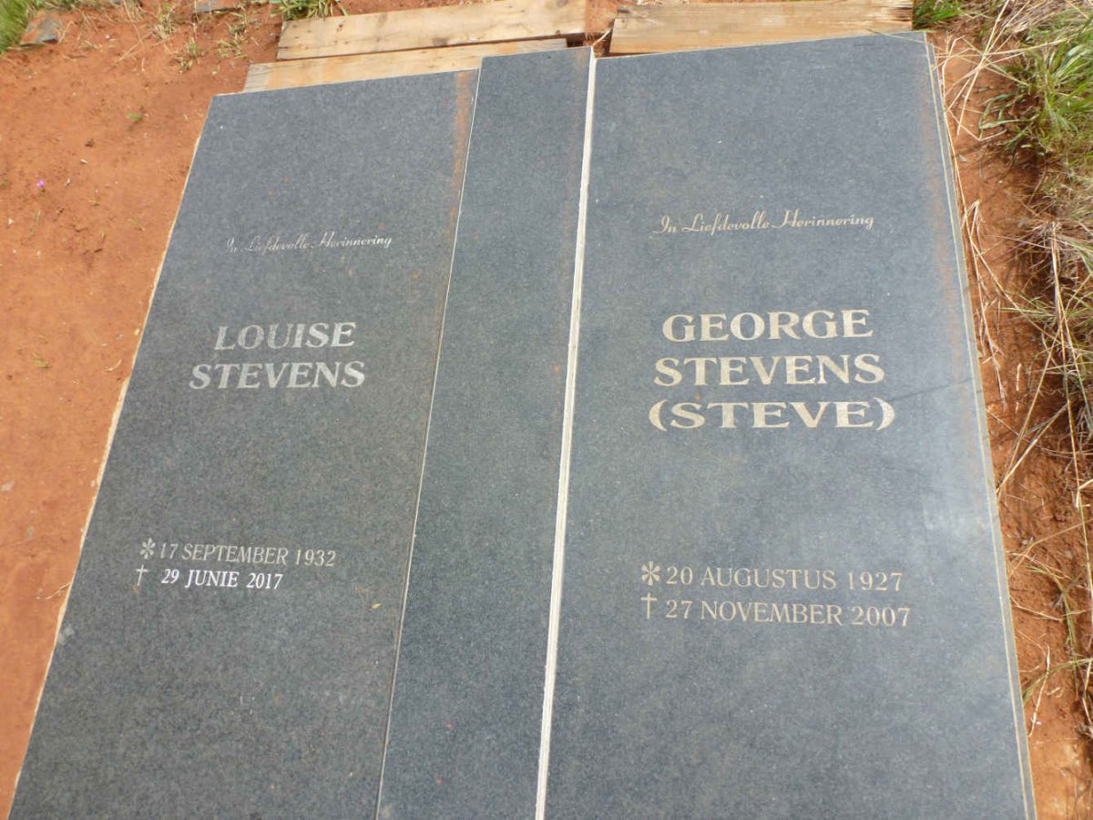 STEVENS George 1927-2007 &amp; Louise 1932-2017