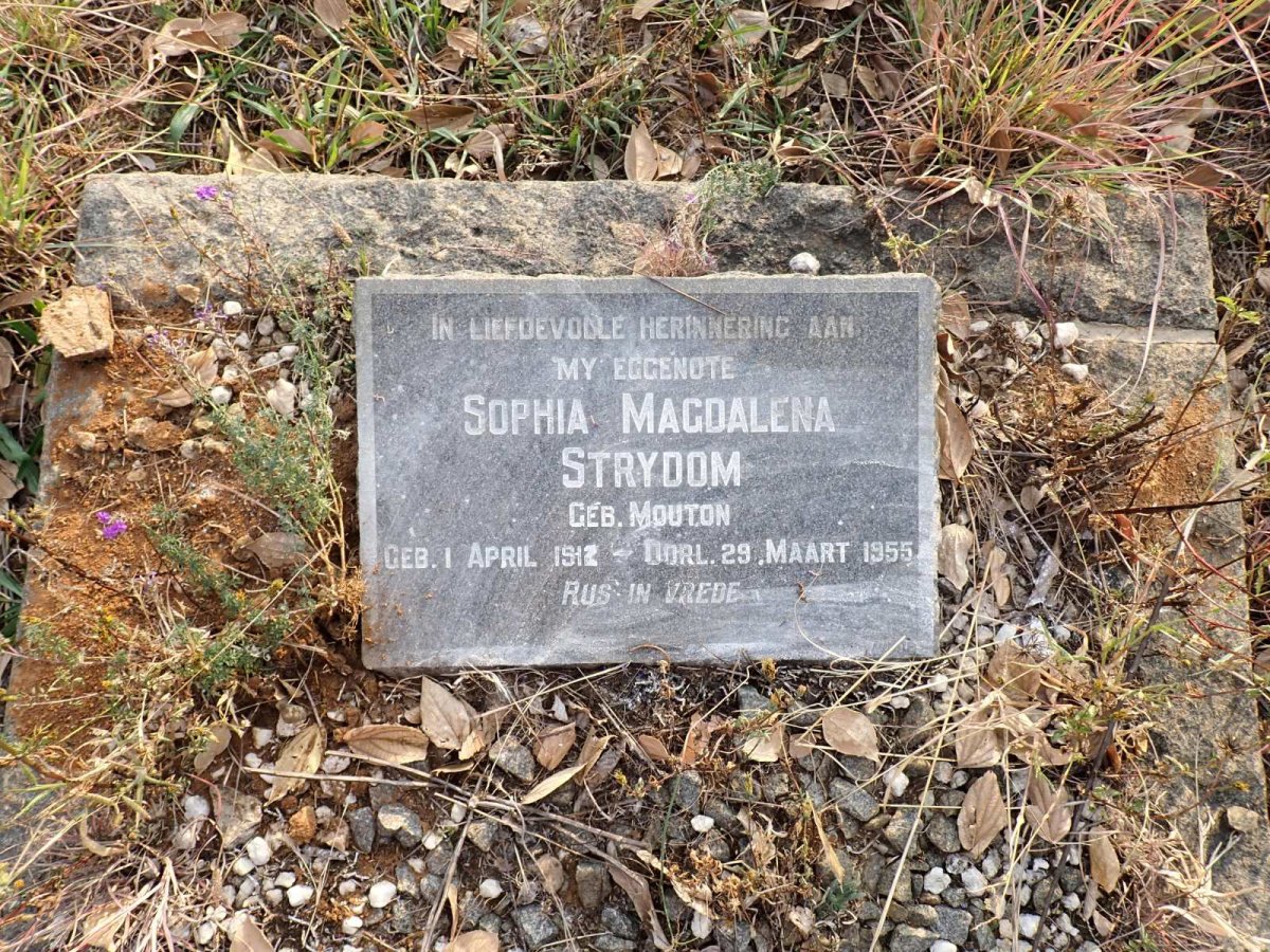 STRYDOM Sophia Magdalena nee MOUTON 1912-1955
