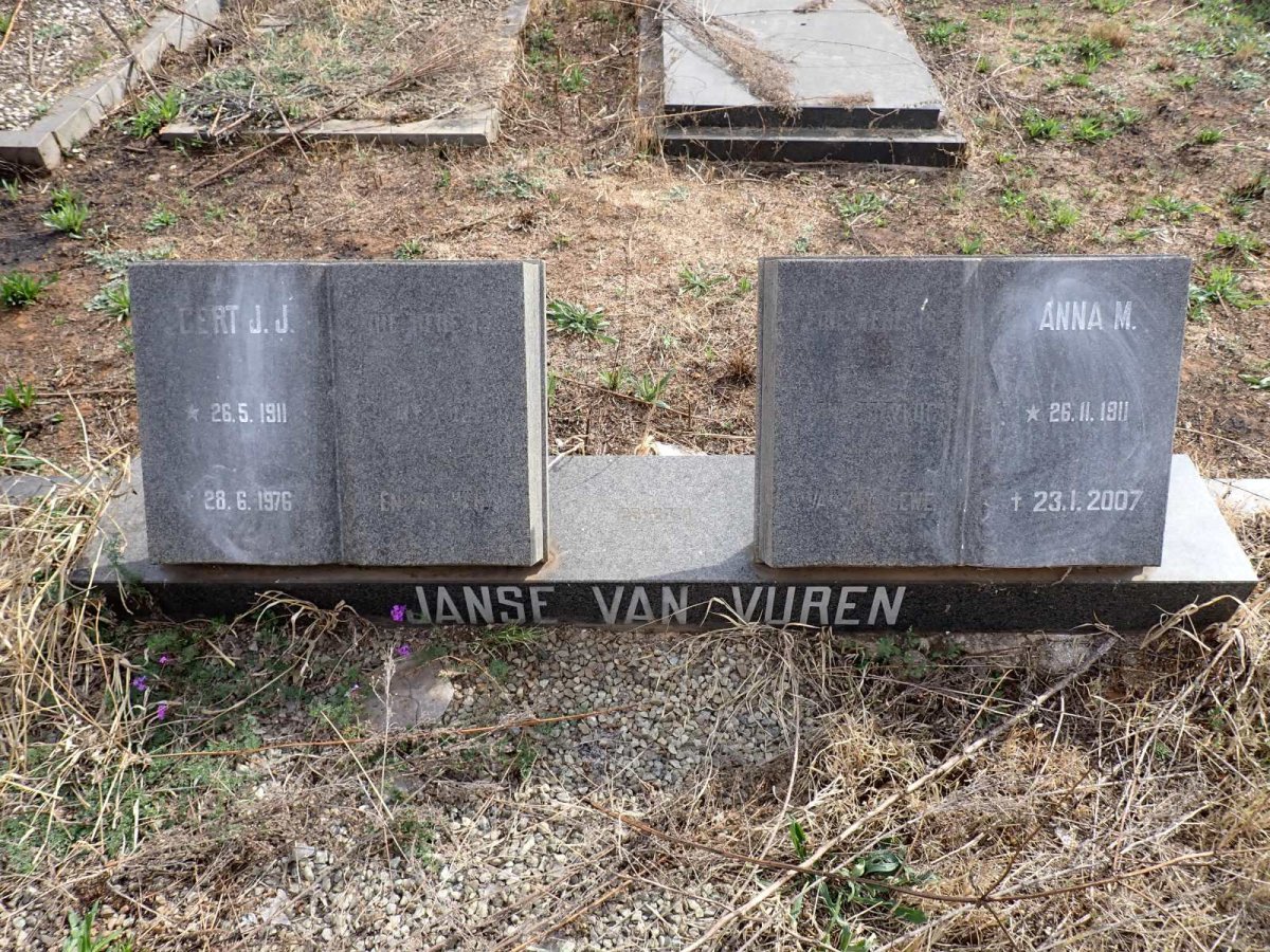 VUUREN Gert J.J., Janse van 1911-1976 & Anna M. 1911-2007