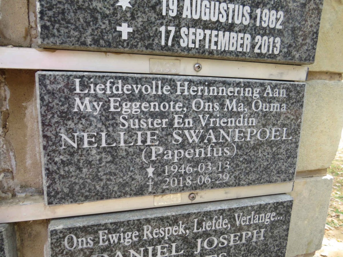SWANEPOEL Nellie nee PAPENFUS 1946-2018
