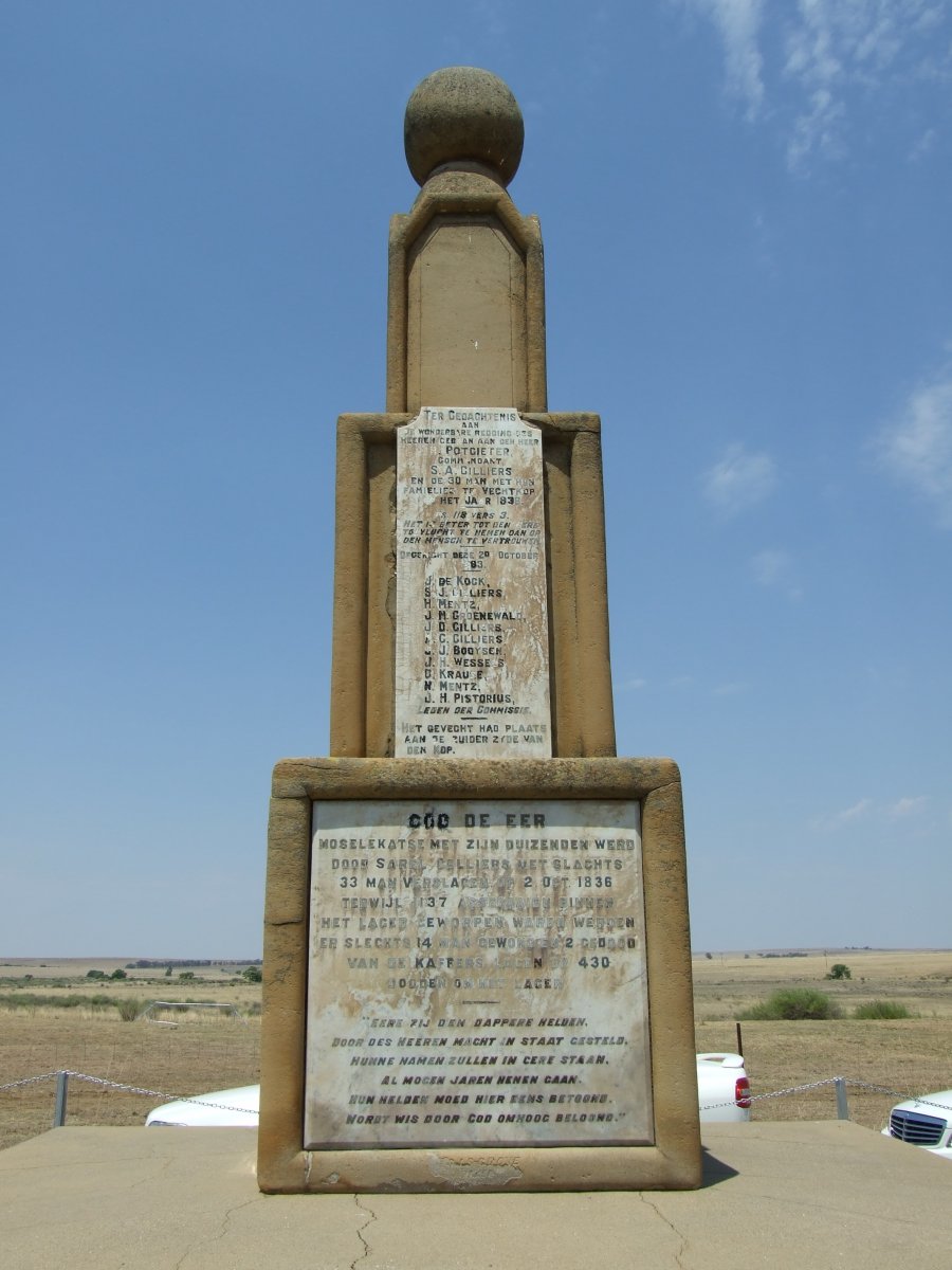02. Monument