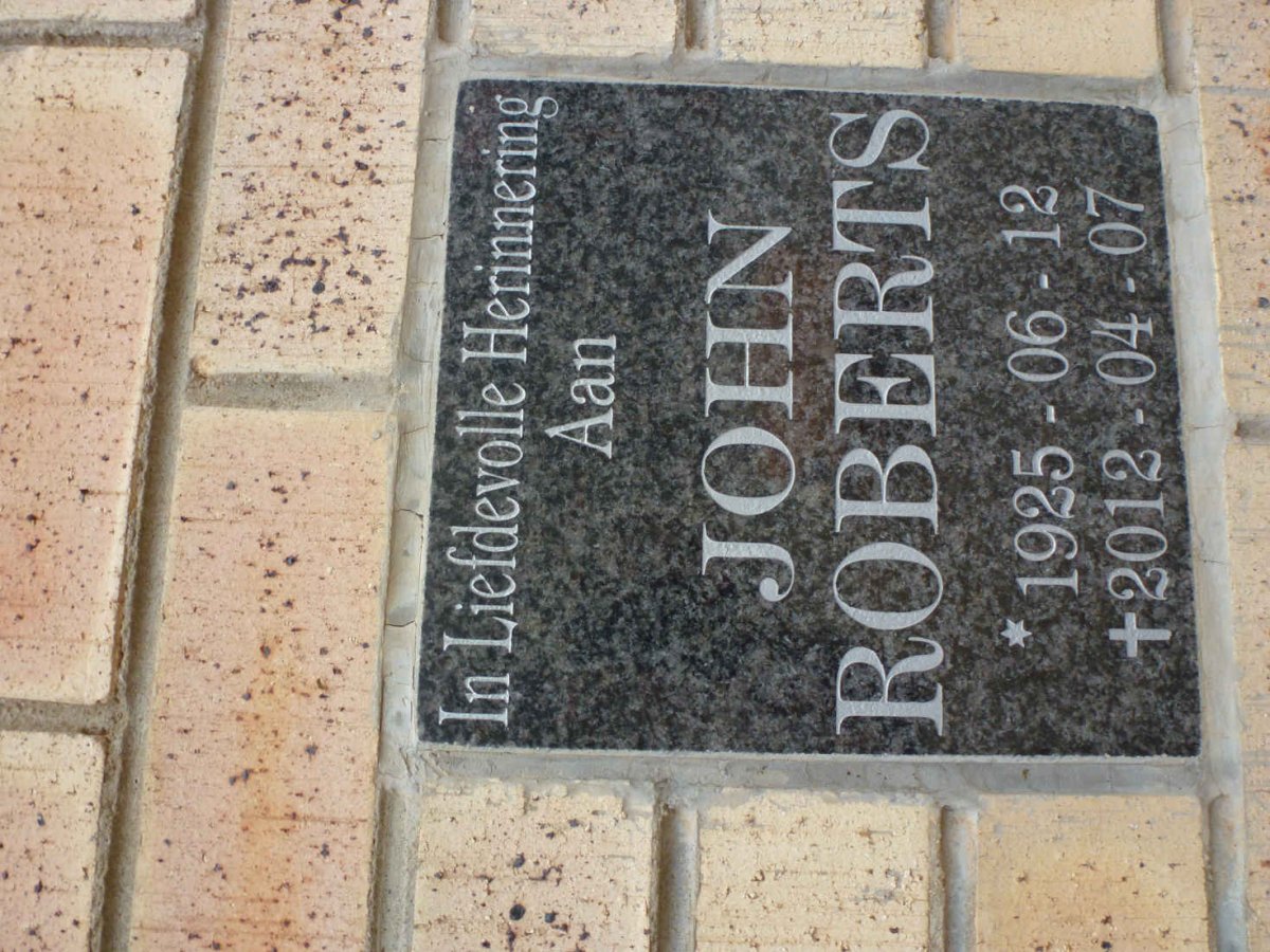 ROBERTS John 1925-2012