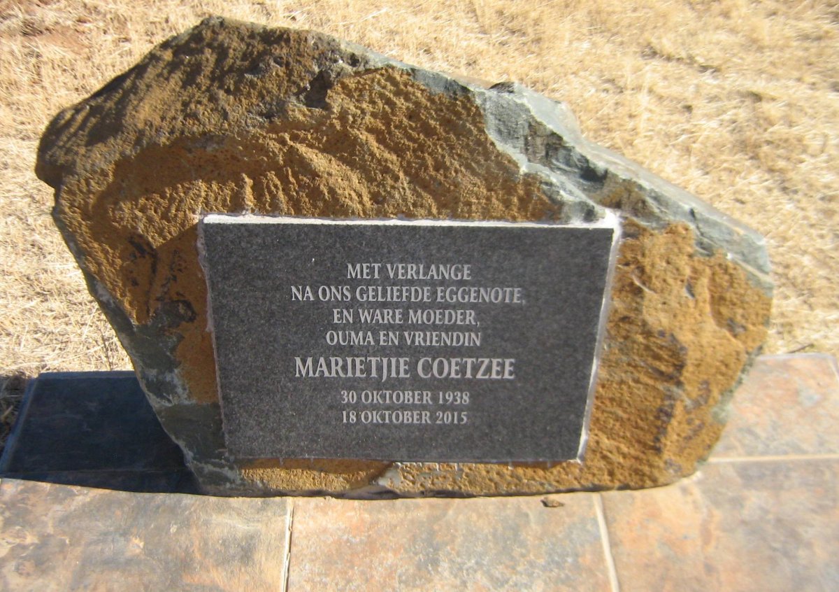 COETZEE Marietjie 1938-2015