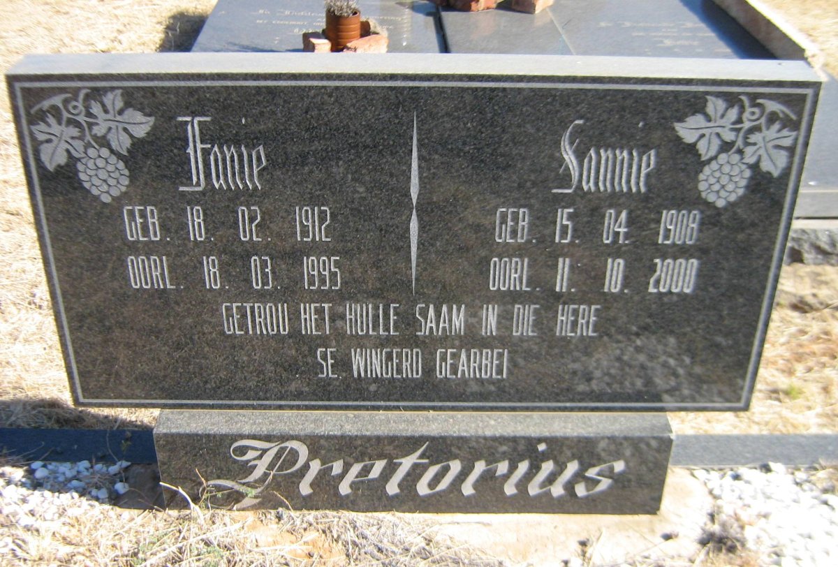 PRETORIUS Fanie 1912-1995 &amp; Sannie 1908-2000