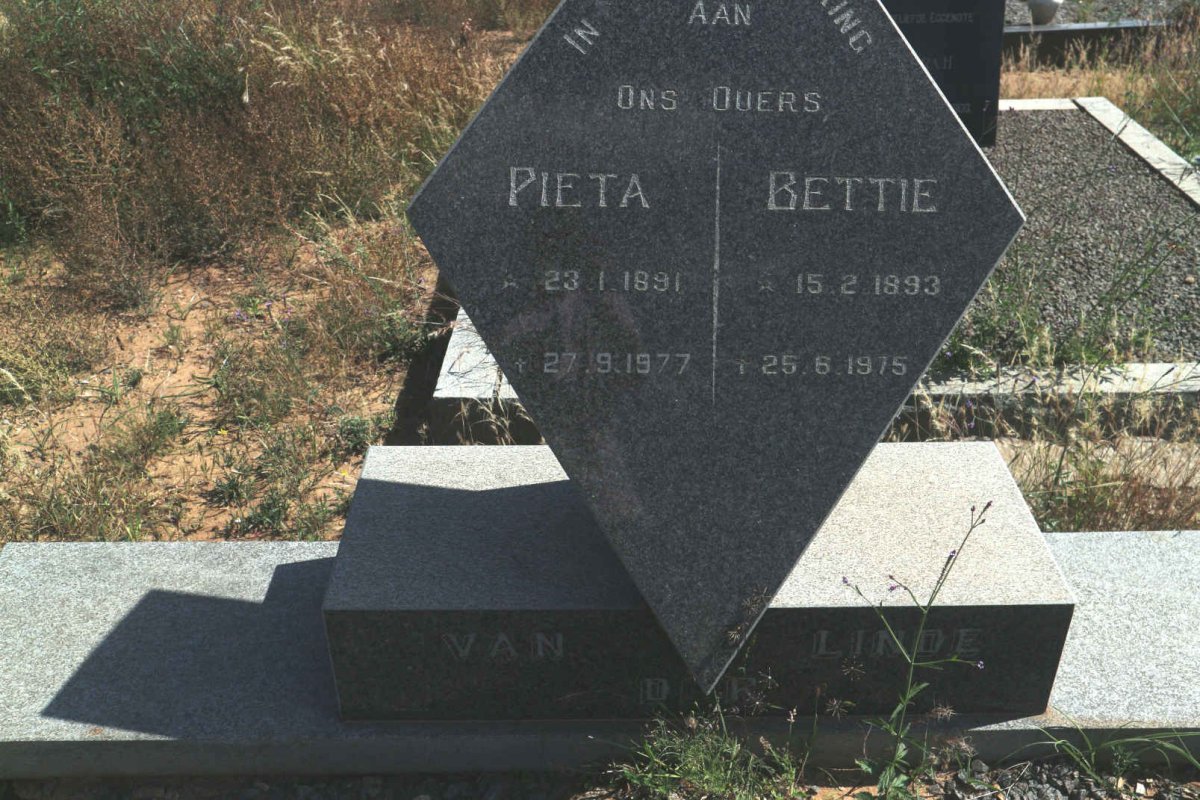 LINDE Pieta, van der 1891-1977 &amp; Bettie 1893-1975