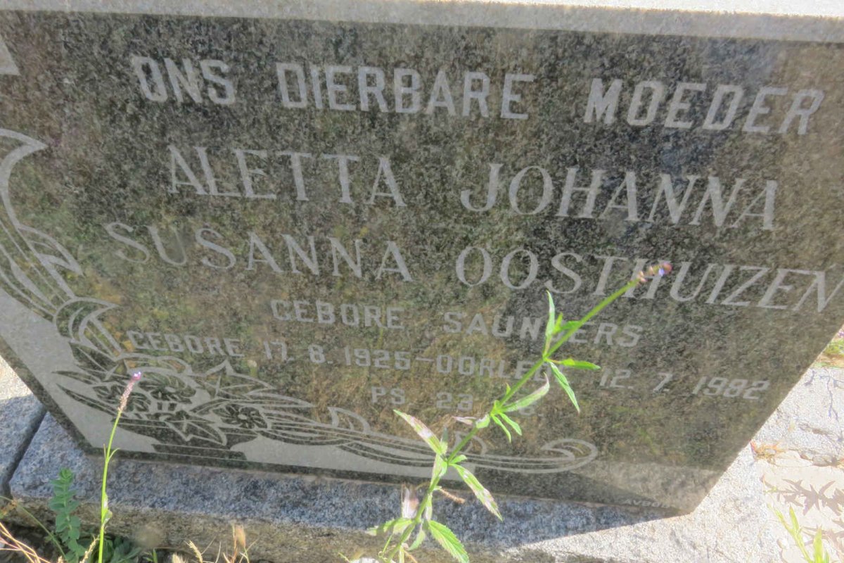 OOSTHUIZEN Aletta Johanna Susanna nee SAUNDERS 1925-1982