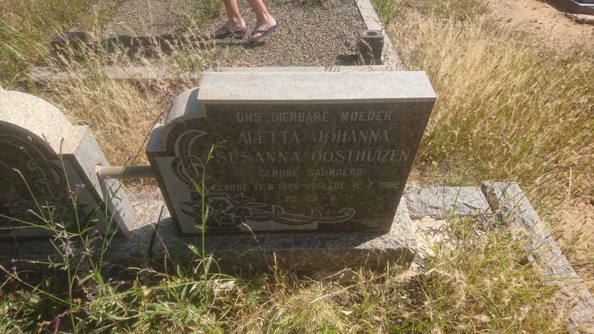 OOSTHUIZEN Aletta Johanna Susanna nee SAUNDERS 1925-1982
