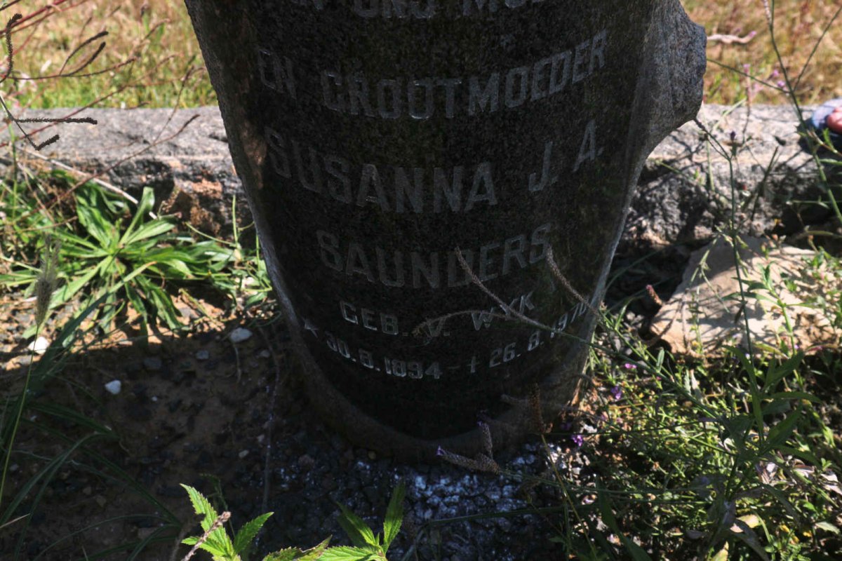 SAUNDERS Susanna J.A. nee VAN WYK 1894-1970