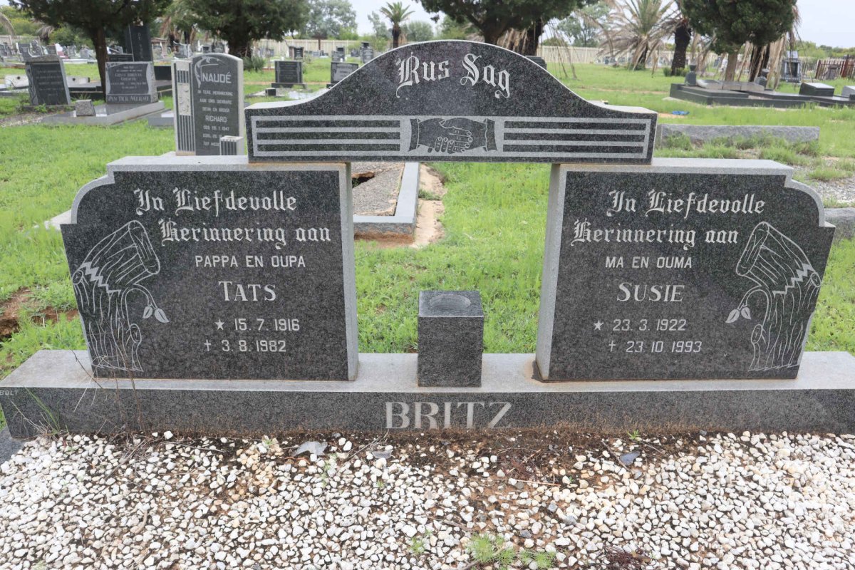 BRITZ Tats 1916-1982 &amp; Susie 1922-1993