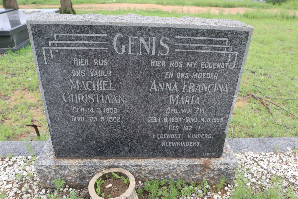 GENIS Machiel Christiaan 1890-1962 &amp; Anna Francina Maria nee VAN ZYL 1894-1955