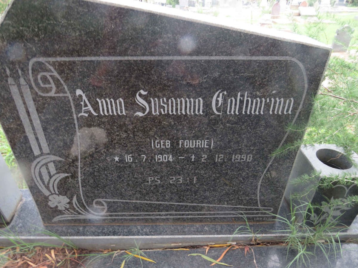 ROUX Anna Susanna Catharina nee FOURIE 1904-1990