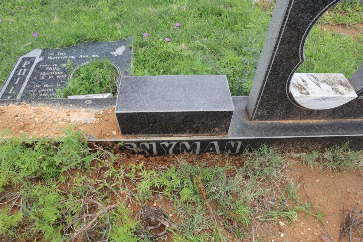 SNYMAN Philip Martinus 1940- &amp; OOSTHUIZEN Maria Catharina M. 1941-1999