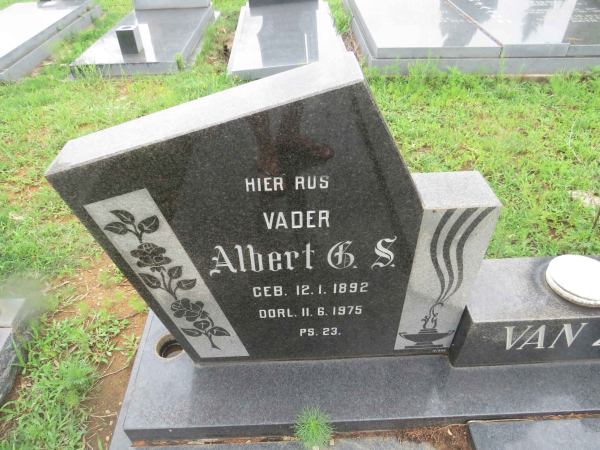 ZYL Albert G.S., van 1892-1975 &amp; Cecilia J. BREET 1892-1988