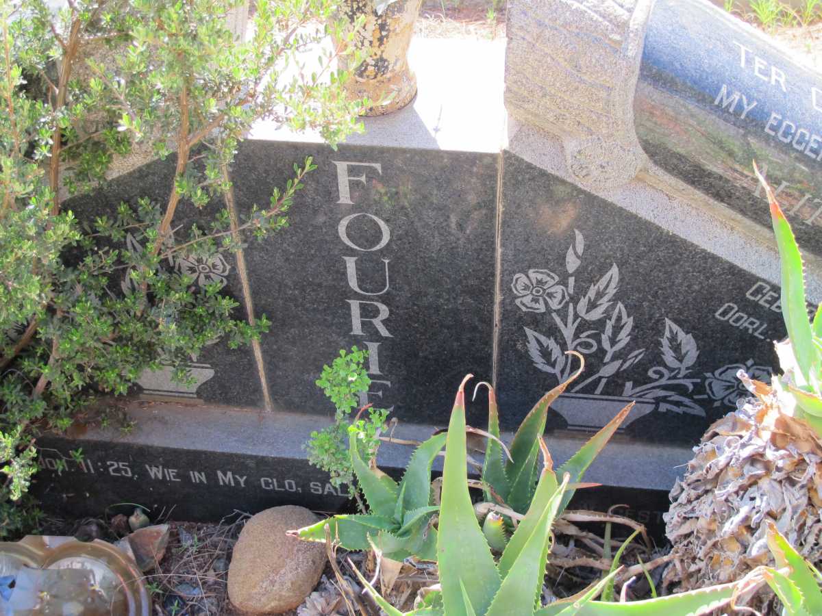 FOURIE Alit Eliza 1914-1966 &amp; Maria Elizabeth 1914-1986