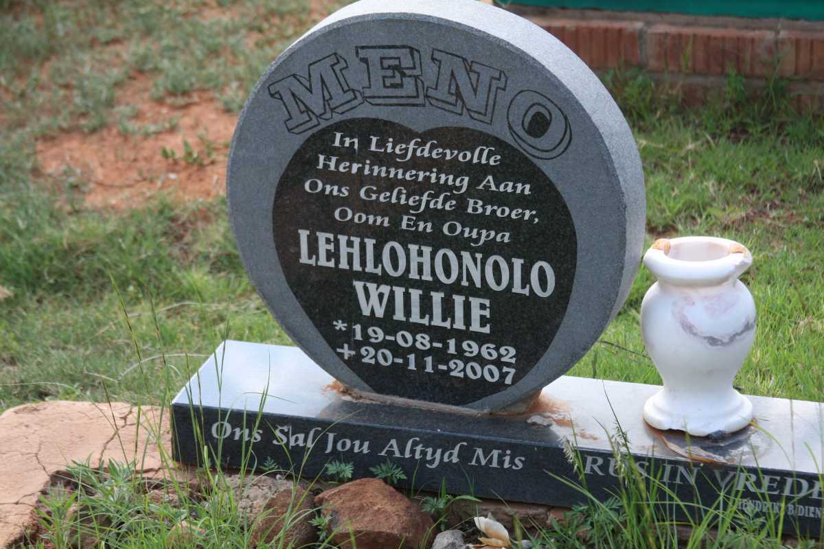 LEHLOHONOLO Willie 1962-2007