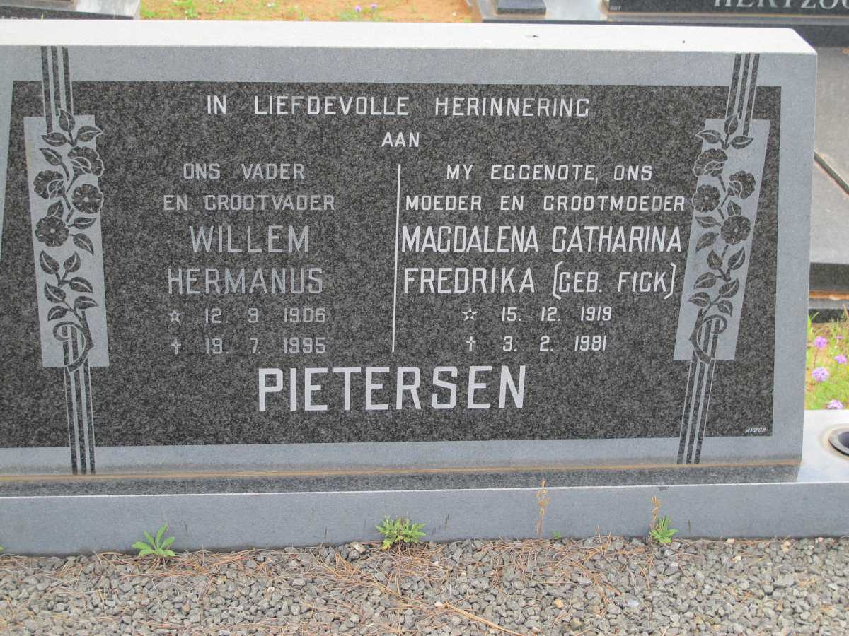 PIETERSEN Willem Hermanus 1906-1995 &amp; Magdalena Catharina Frederika FICK 1919-1981