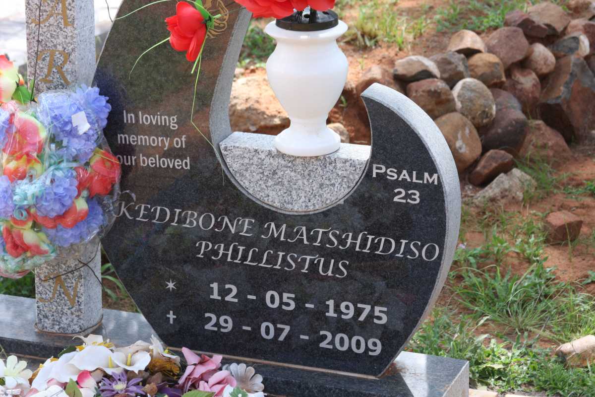 PHILISTUS Redibone Matshidiso 1975-2009