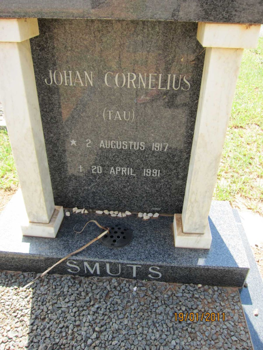 SMUTS Johan Cornelius 1917-1991