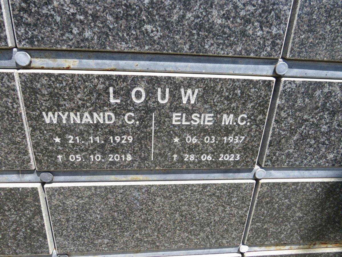 LOUW Wynand C. 1929-2018 & Elsie M.C. 1937-2023