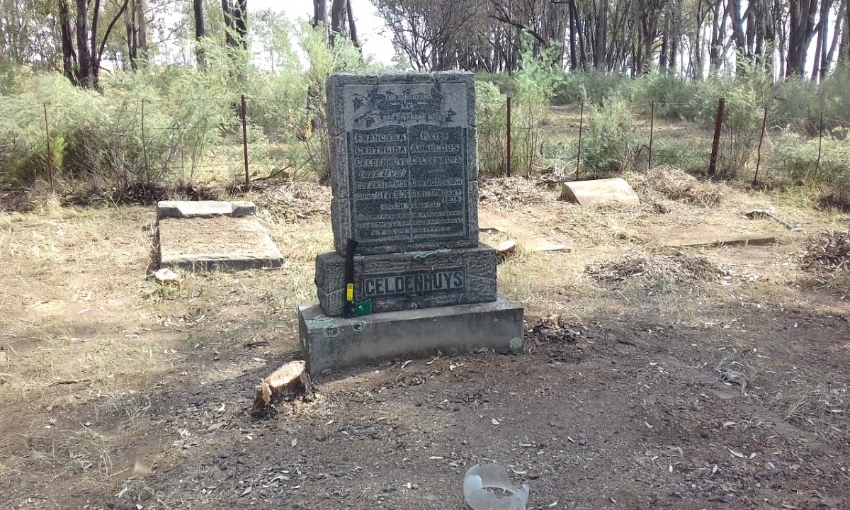GELDENHUYS Pieter Arnoldus ?-1938 &amp; Franciena Gertruida UYS 1859-1936
