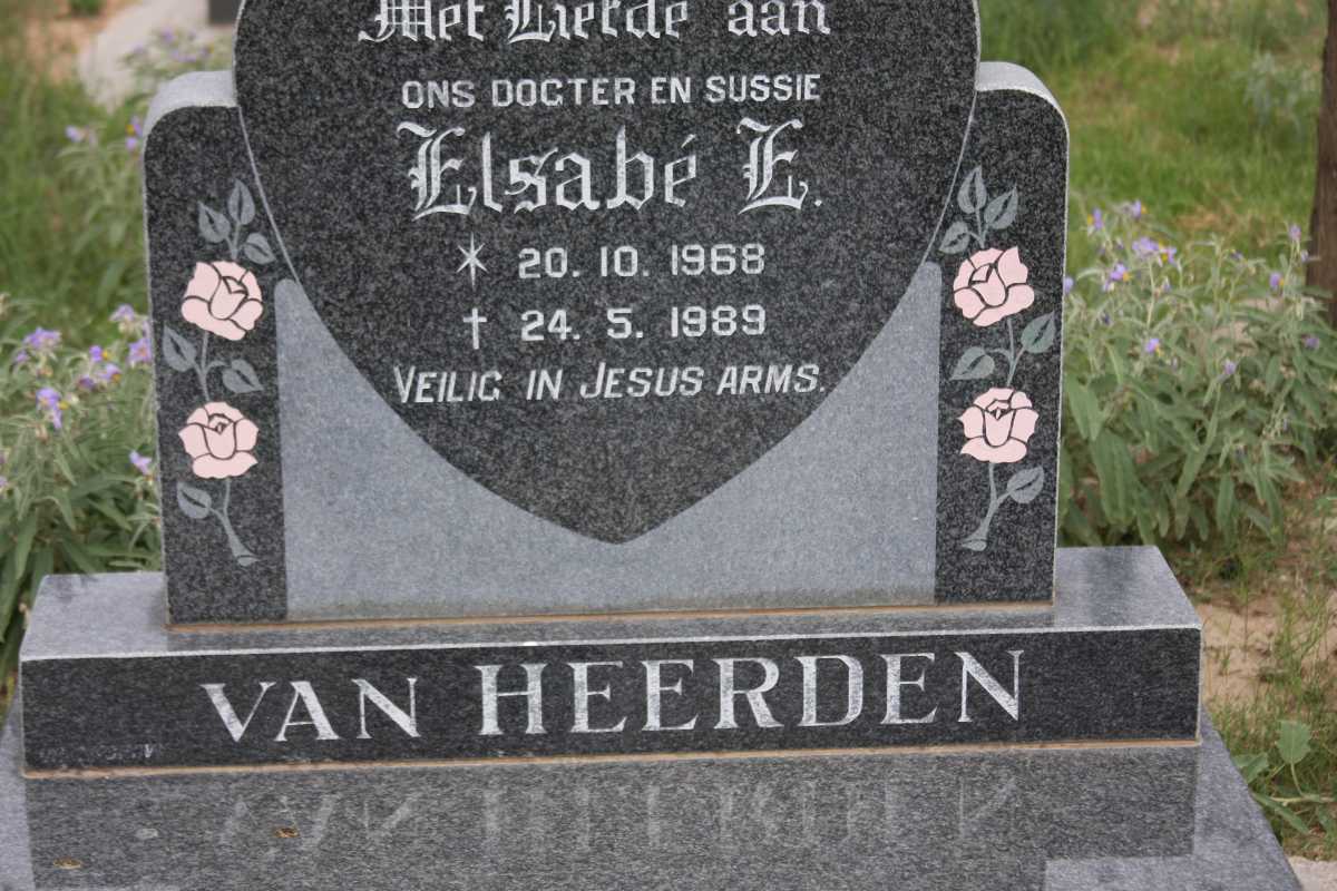 HEERDEN Elsabé L., van 1968-1989