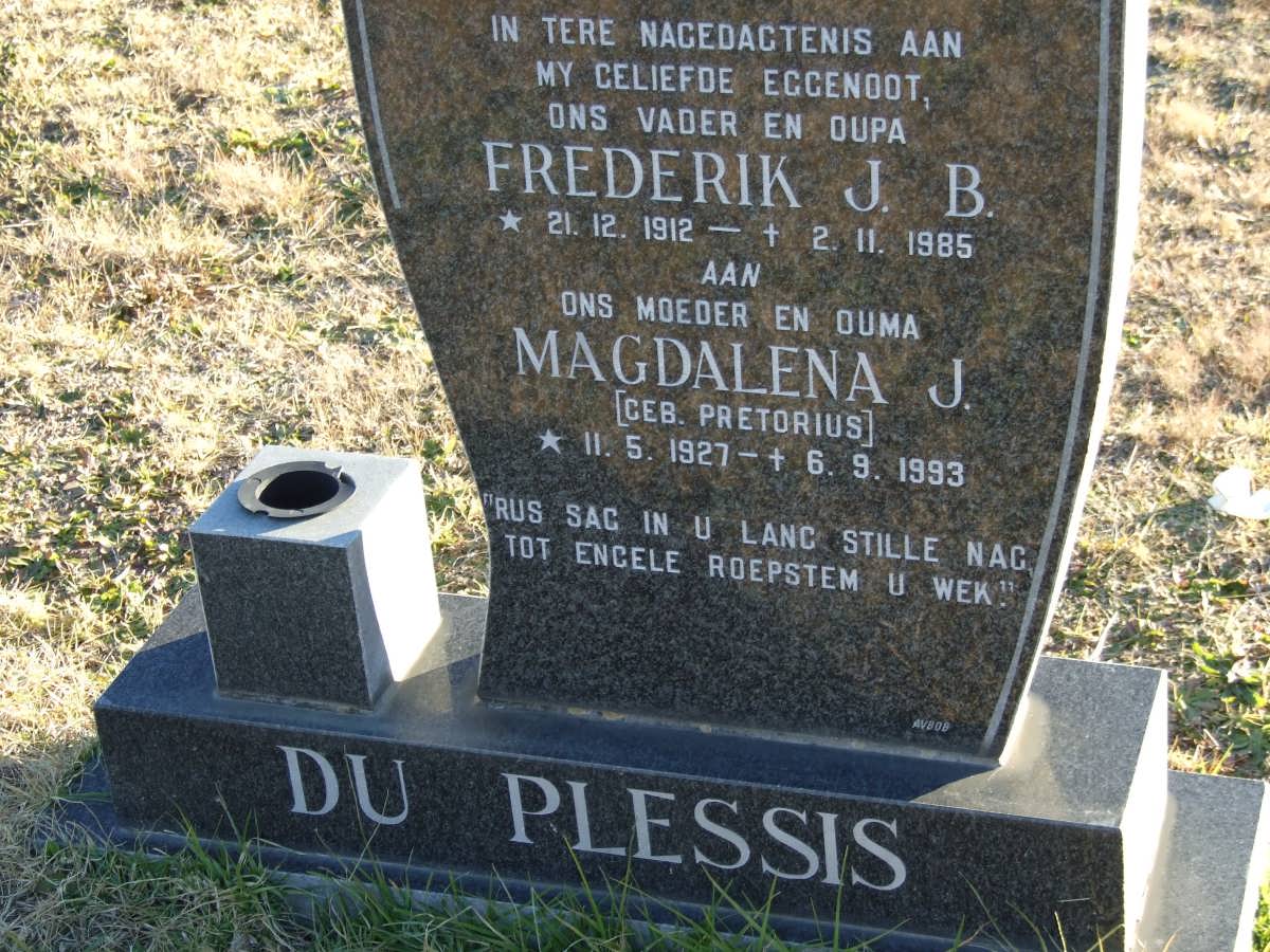 PLESSIS Frederik J.B., du 1912-1985 &amp; Magdalena J. PRETORIUS 1927-1993