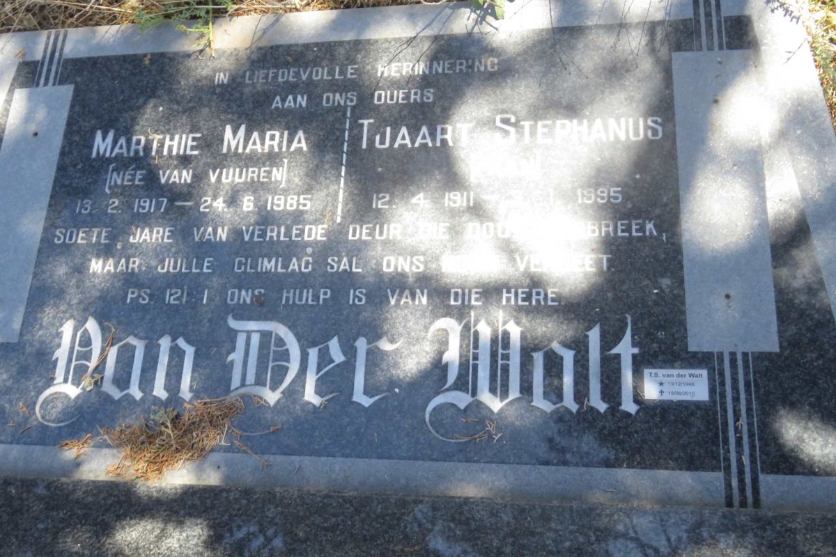 WALT Tjaart Stephanus, van der 1911-1995 &amp; Marthie Maria VAN VUUREN 1917-1985 :: VAN DER WALT T.S. 1946-2010