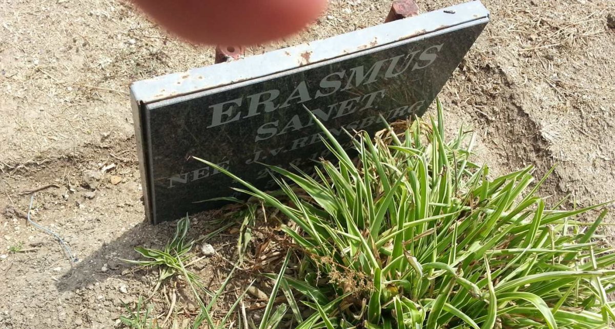 ERASMUS Sanet nee J. VAN RENSBURG 1972-2009