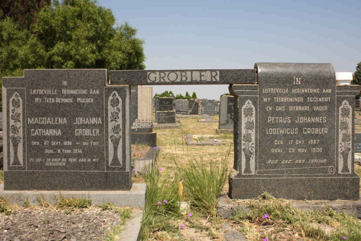 GROBLER Petrus Johannes Lodewicus 1887-1950 &amp; Magdalena Johanna Catharina DU TOIT 1896-1974