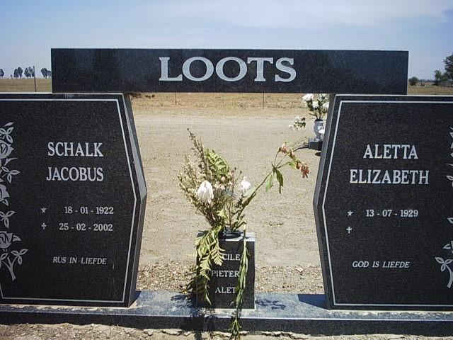 LOOTS Schalk Jacobus 1922-2002 &amp; Aletta Elizabeth 1929-