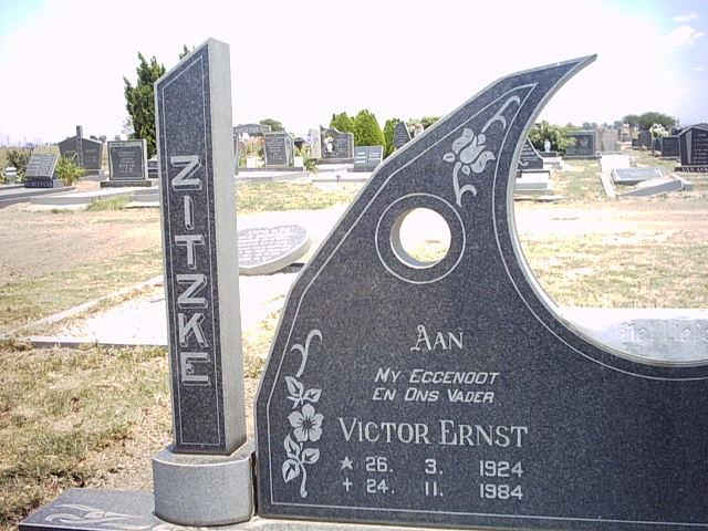 ZITZKE Victor Ernst 1924-1984 &amp; Sophia 1924-1988