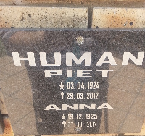 HUMAN Piet 1924-2012 &amp; Anna 1925-2017