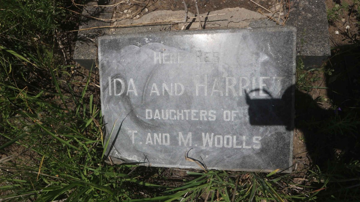 WOOLLS Ida :: WOOLLS Harriet