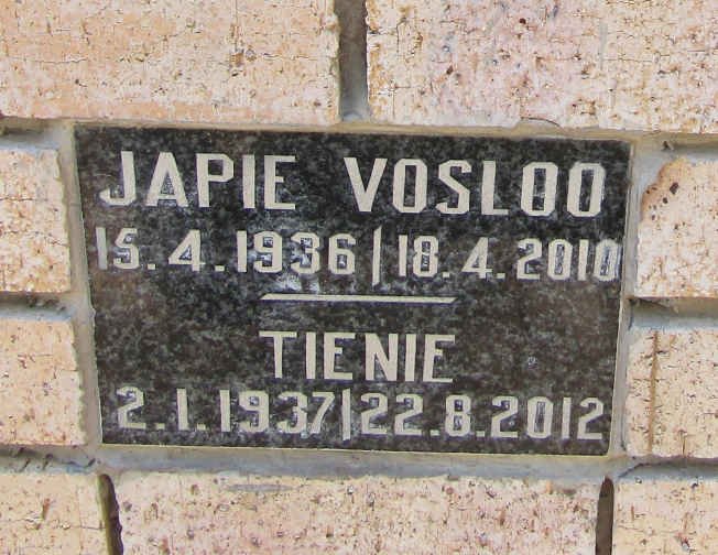 VOSLOO Japie 1936-2010 &amp; Tienie 1937-2012