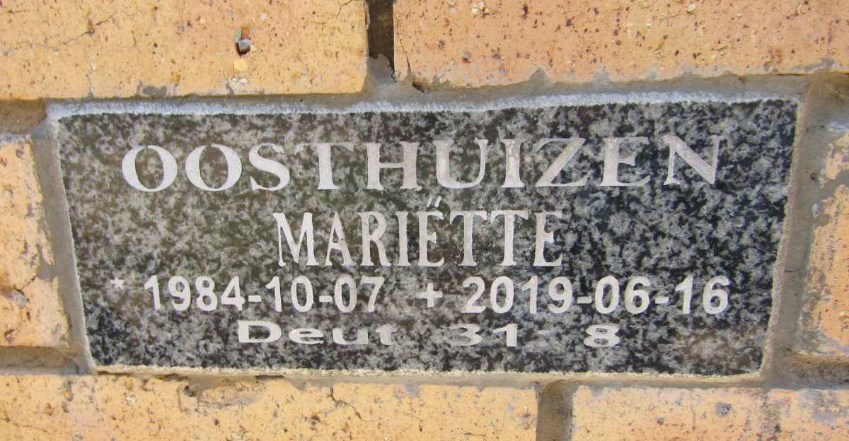 OOSTHUIZEN Mariette 1984-2019