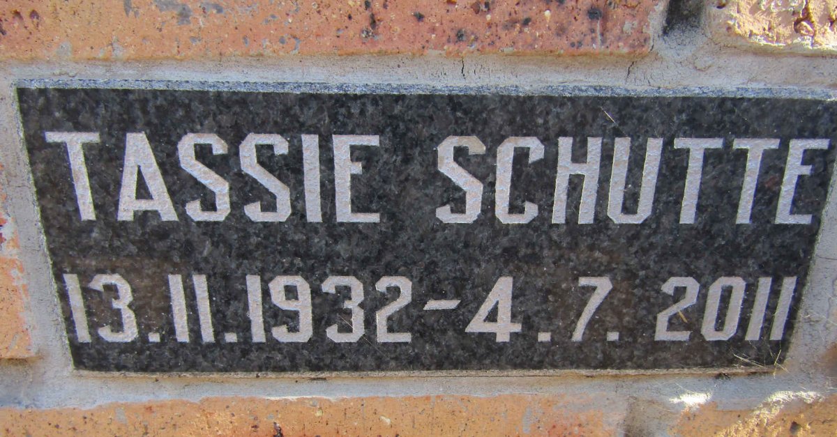 SCHUTTE Tassie 1932-2011