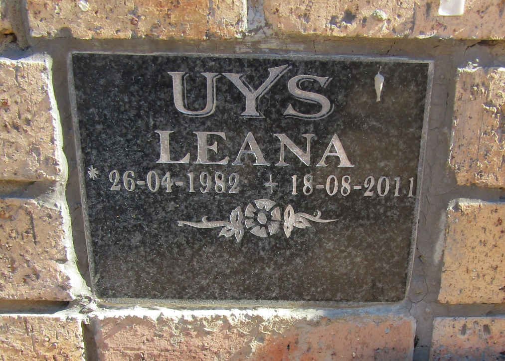 UYS Leana 1982-2011