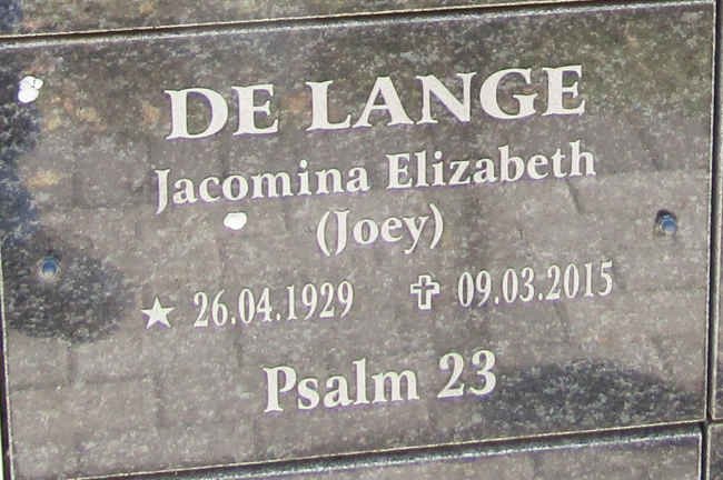 LANGE Jacomina Elizabeth, de 1929-2015