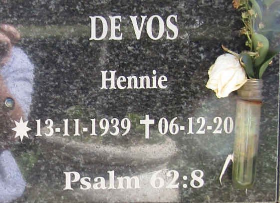 VOS Hennie, de 1939-20?