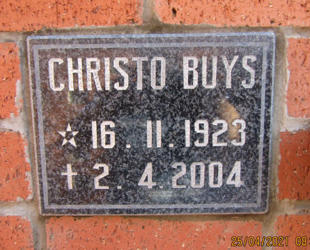 BUYS Christo 1923-2004