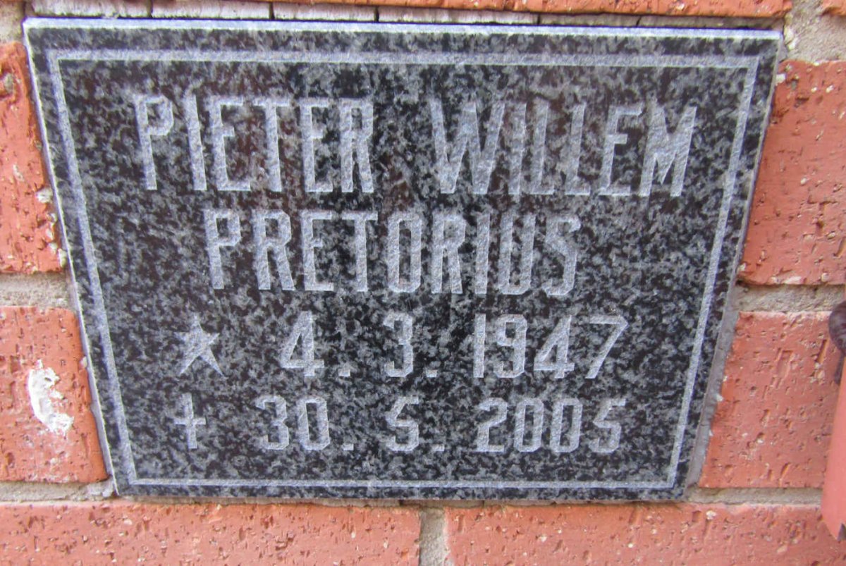 PRETORIUS Pieter Willem 1947-2005
