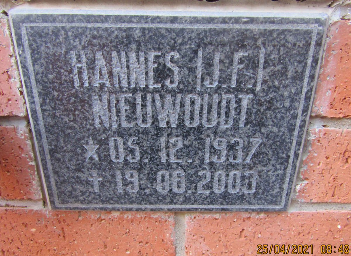 NIEUWOUDT J.F. 1937-2003